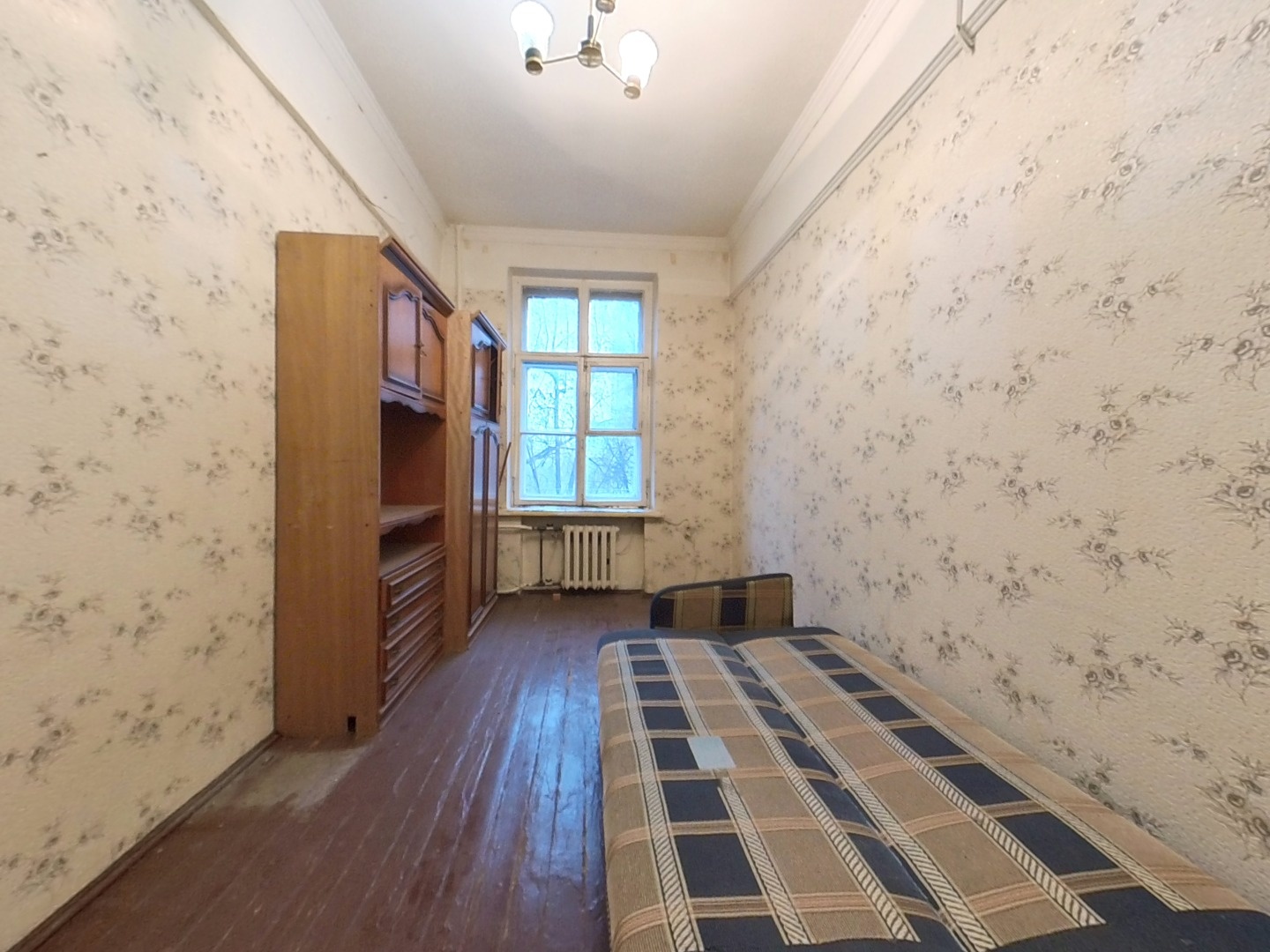 Прекрасная возможность проживать в благополучном районе и получить прописку в Москве для получения повышенной пенсии и других льгот. Жилье находится вблизи ВУЗов, известных достопримечательностей, такие объекты будут всегда пользоваться хорошим спросом для аренды, вы сможете, в случае необходимости 