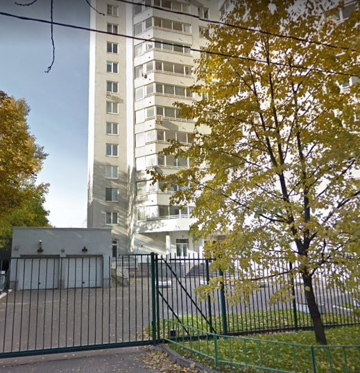 Одна из самых престижных частей столицы с исторической застройкой, хорошей инфраструктурой и яркими достопримечательностями. В шаговой доступности от дома Парк Победы на Поклонной горе. ТЦ «Европейский» и «Океания». Сетевые магазины «Азбука вкуса», «Перекресток», «Магнолия». Крупный Дорогомиловский 