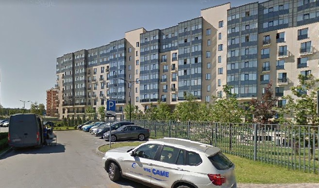 «Резиденции Сколково» - жилой комплекс бизнес-класса в посёлке Заречье Одинцовского городского округа Московской области. Расположен у западной границы Москвы, в 2 км от МКАД, между Боровским и Минским шоссе. 
В состав входят 10 монолитных зданий высотой по 9 этажей
На территории установлены безопас