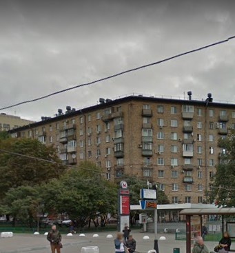 Единственный район в Москве, расположенный сразу на двух берегах Москвы-реки. Это самый близкий к центру район ЮАО. В шаговой доступности от дома культурный центр ЗИЛ. Сегодня это один из главных интеллектуальных центров столицы с библиотеками, лекториями и творческими мастерскими. Парк «Тюфелева ро