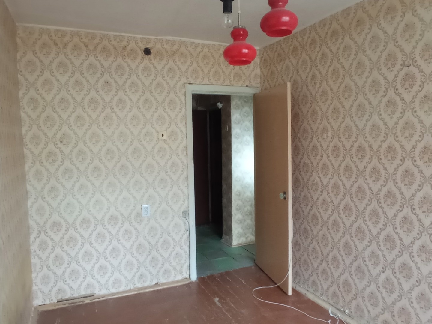 Раменки одним из самых зеленых и комфортных для проживания районов столицы , престижное западное направление, нет и никогда не было промышленных предприятий. В шаговой доступности от дома Ботанический сад МГУ, лесопарковая зона Воробьевых гор, парк имени 50-летия Октября, парк Победы, Матвеевский ле