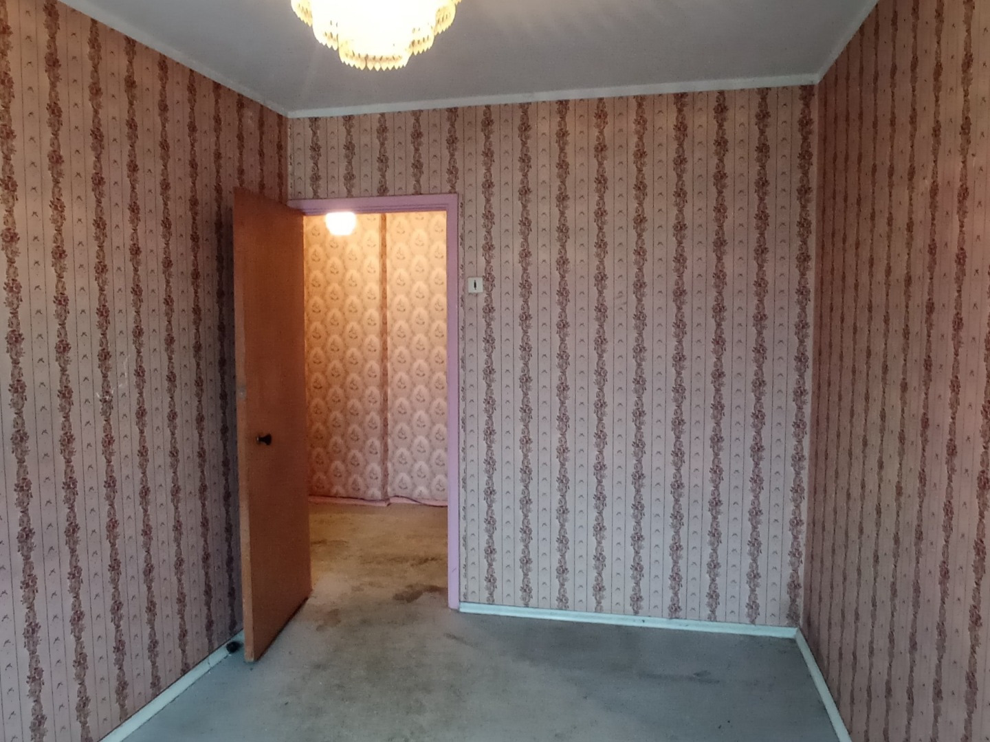 Спальный район, лучшим в городе по комплексному благоустройству. В шаговой доступности от дома река Яуза, в ней круглогодично живут стаи уток, которых любят кормить гуляющие. Сквер «Северная медведица»с футбольным полем, теннисным кортом, скейтпарком. Кинотеатр «Ладога». Дом книги Медведково. Гимназ