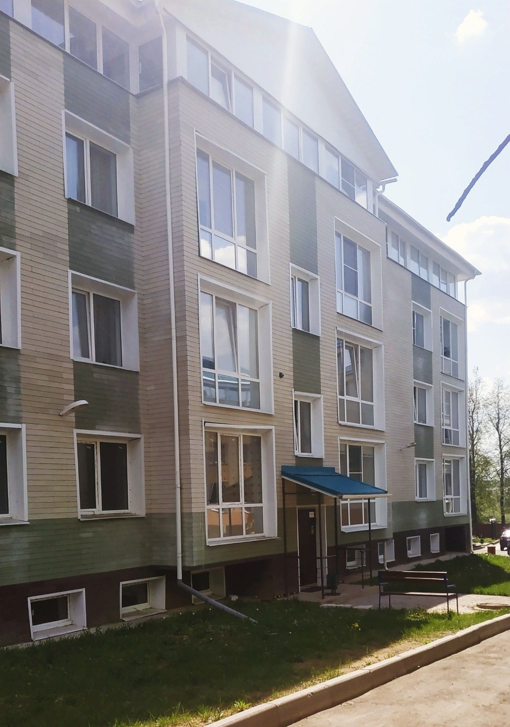 Развитая инфраструктура московского городского района: все известные сетевые магазины, рынок, торговый центр, школы, детские сады, детские площадки и многое другое: Остановка общественного транспорта в двухминутной пешей доступности, до метро Саларьево (15 мин-20 мин), 10 мин до МЦД Внуково и аэропо