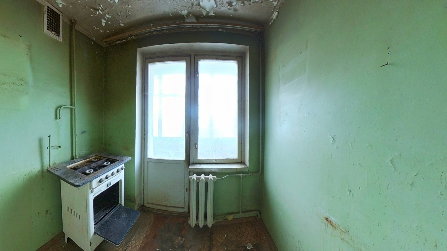 Спальный район, в нем много зеленых зон - от деревьев во дворах до аллей и лесопарковых зон. В шаговой доступности от дома Жулебинский лесопарк, со смешанным лесом с соснами, березами и другими лиственными.Спортивный комплекс с бассейном для детей и взрослых «Парус». Детская школа искусств им. Балак