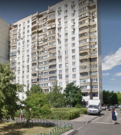 Спальный район, в рейтинг наиболее безопасных районов столицы. Располагается на левом берегу Москвы - реки. В шаговой доступности от дома благоустроенный парк имени 850-летия Москвы. Братиславский и Дюссельдорфский парки. Парк имени Артема Боровика. ДЮСШ, бассейн, Ледовый дворец, BMX-велодром.Аукцио