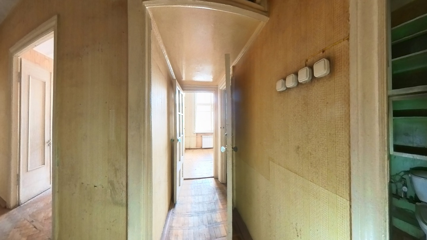 Тихий и спокойный район. С точки зрения транспортной доступности, считается одним из лучших в Москве: три станции метро, две станции МЦК, близость Третьего транспортного кольца. В шаговой доступности от дома расположен «Остров мечты» - крупнейший крытый тематический парк развлечений в Европе.ТЦ «Рив