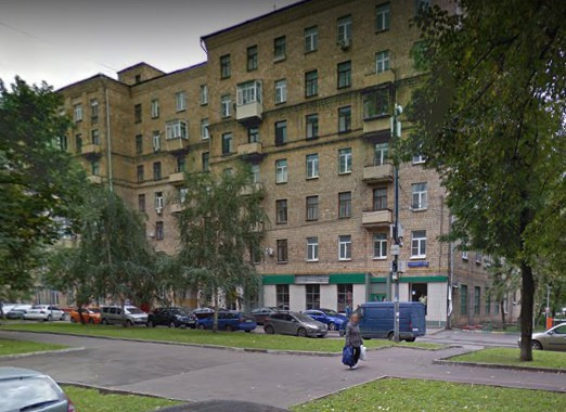 Продается нежилое помещение свободного назначения в ЦАО, Таганский. На 1-м этаже 7-ми этажного кирпичного жилого дома 1959 года постройки. Возможно использовать под любые коммерческие цели. Высокий пешеходный и автомобильный трафик. Шаговая доступность по прямой от станции метро Таганская (Таганско-