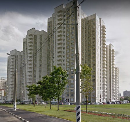 Рядом с комплексом оборудована большая стоянка для автомобилей и построены 2 детских сада.
В распоряжении жильцов находиться крупная рекреационная зона – парк «Южное Бутово», самый крупный за МКАД. Его площадь составляет 142,5 га, а общая протяженность – более 7 км. В 2017-2018 годах там провели ком