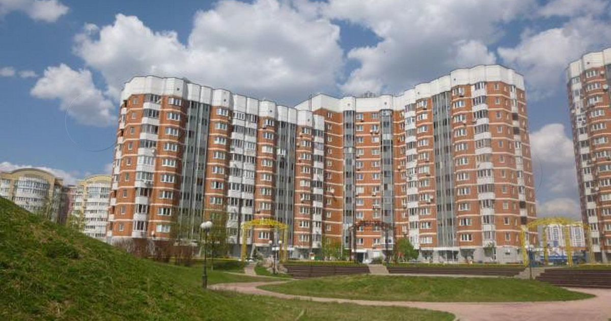 Район Куркино
Район Куркино расположен на северо-западе Москвы и является одним из самых зеленых и экологически чистых районов столицы. Здесь можно насладиться природой и свежим воздухом благодаря большому количеству парков и лесных массивов.

Природа и экология
Район Куркино известен своими природн