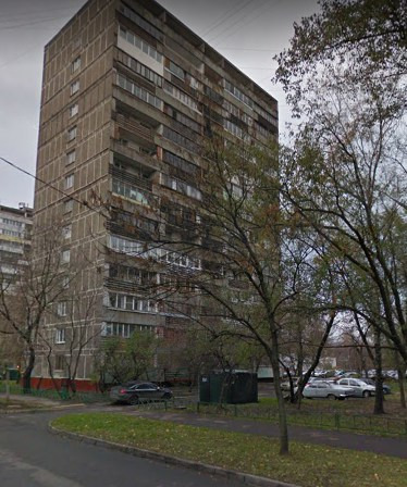 Район заслуженно носит звание научно-производственного.
В шаговой доступности от дома бизнес-центры «Метрополис», «На Ленинградке», «На Космонавта Волкова», Hitec House, Petrovsky Park. Школа № 1250, № 224, № 744 имени Петра Николаевича Еремеева.СМ-клиника. Поле для мини-футбола «Зенит». Крытый плав