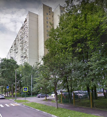 Отличный, престижный район для проживания много зелени с многолетними деревьями. В шаговой доступности от дома Парк 70-летия Победы, парк Воронцовский. Гимназии «Газпром», «Развитие», «Доверие», «Британская» и «Ника». Три станции метро – Профсоюзная, Новые Черемушки и Калужская. Сетевые магазины, «П