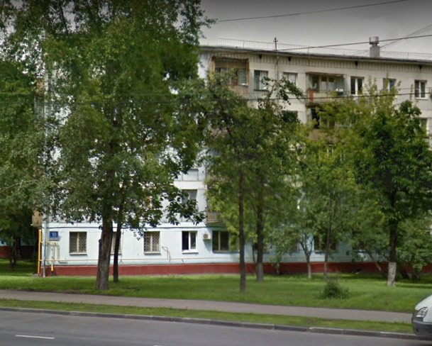 Район называют научным кластером столицы с отличной инфраструктурой и комфортной для жизни средой. Входит в рейтинг лучших с точки зрения экологии. В шаговой доступности от дома Спортивный центр «Космос». В нем есть стадион, корты, спортивные площадки, клуб шахматистов и яхт-клуб. Треть заказника «В