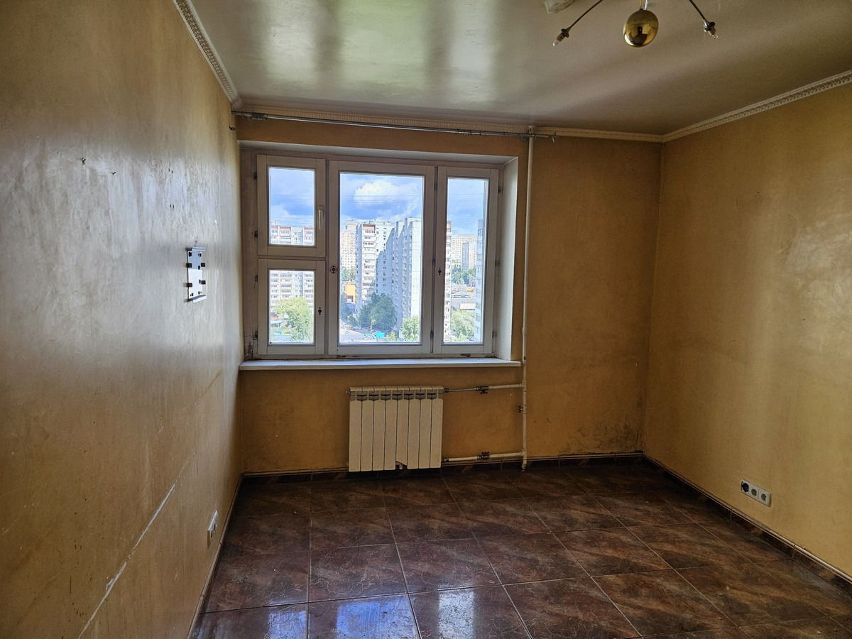 Спальный район, лучшим в городе по комплексному благоустройству. В шаговой доступности от дома река Яуза, в ней круглогодично живут стаи уток, которых любят кормить гуляющие. Сквер «Северная медведица»с футбольным полем, теннисным кортом, скейтпарком. Кинотеатр «Ладога». Дом книги Медведково. Гимназ