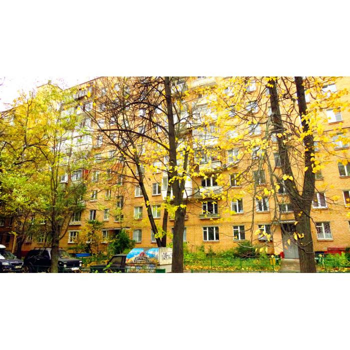 Считается одним из самых престижных райнов в столице. В шаговой доступности от дома кинотеатр «Бородино». Универсальный дворец спорта «Крылья Советов», спортивный комплекс «Кунцево» с ФОКом, бассейном и стадионом, стадионы «Текстильщик», «Сетунь Парк». Поликлиника при ГКБ № 71. Галерея «Времена года