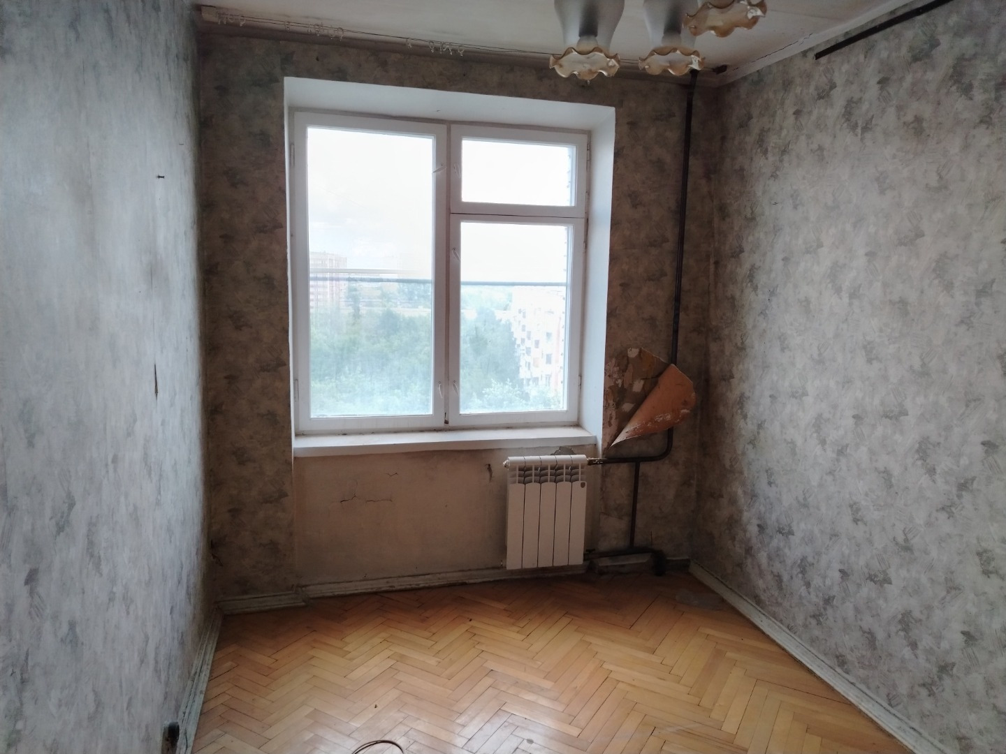 Один из самых благополучных спальных районов в Москве. Отличная экологическая обстановка. В шаговой доступности от дома Серебряно-Виноградный пруд, один из старейших в столице. Исторический музей «Усадьба Измайлово» и Измайловский парк культуры и отдыха. Спорткомплексы МЭЛЗ, «Спартак», «Трудовые рез