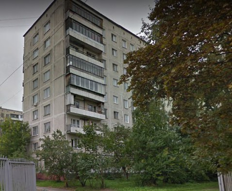 Тихий зелёный район хорошо подойдёт семьям с детьми. В шаговой доступности от дома два парка - часть Измайловского и Терлецкий, идеальны для отдыха и занятий спортом в любое время года. Супермаркеты Billa, Перекресток, Пятерочка, Магнит, Мяснов, Дикси, Вкусвилл и Полярная Звезда . «Гимназия №1476». 