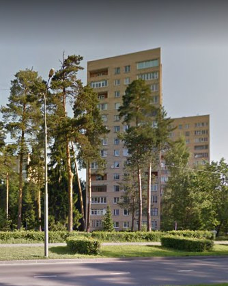 Зеленоград - престижный район для проживания. Расположен за МКАД.
Зеленоград со всех сторон окружен территорией Московской области (на западе и севере граничит с городским округом Солнечногорск, на востоке и юге - с городским округом Химки.
Зеленоград является частью Москвы.
В ЗелАО достаточное коли