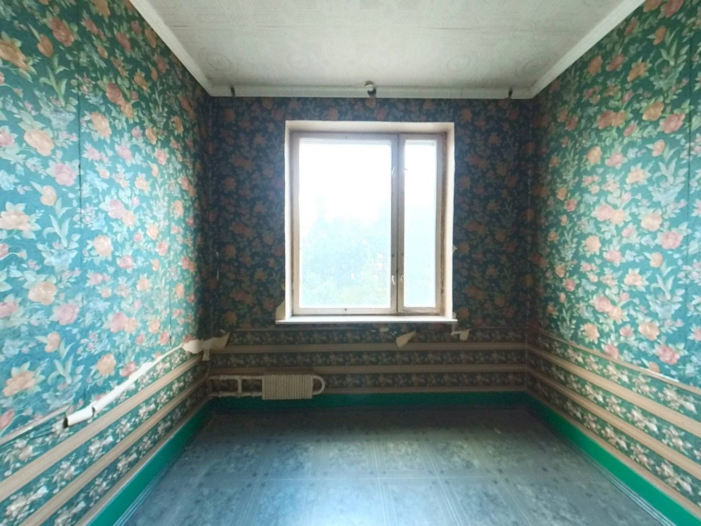 Ухоженный, опрятный спальный район. Аккуратные дороги, тротуары, газоны, детские площадки, много зелени.Развитая инфраструктура. В шаговой доступности Биpюлeвcкий дeндpoпapк, который занимает почти половину территории района и в котором произрастает около 250 видов растений. Роща сакуры, радуют жите